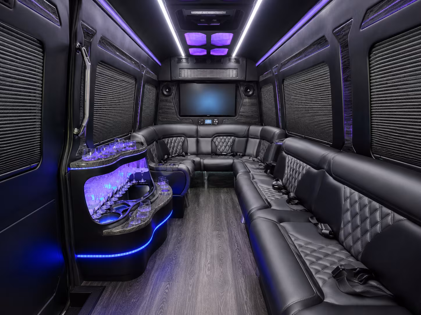 book temporary shuttle service for construction contracts and special projects