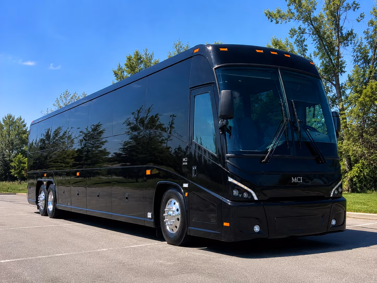 compare buses for virginia living museum field trips in newport news
