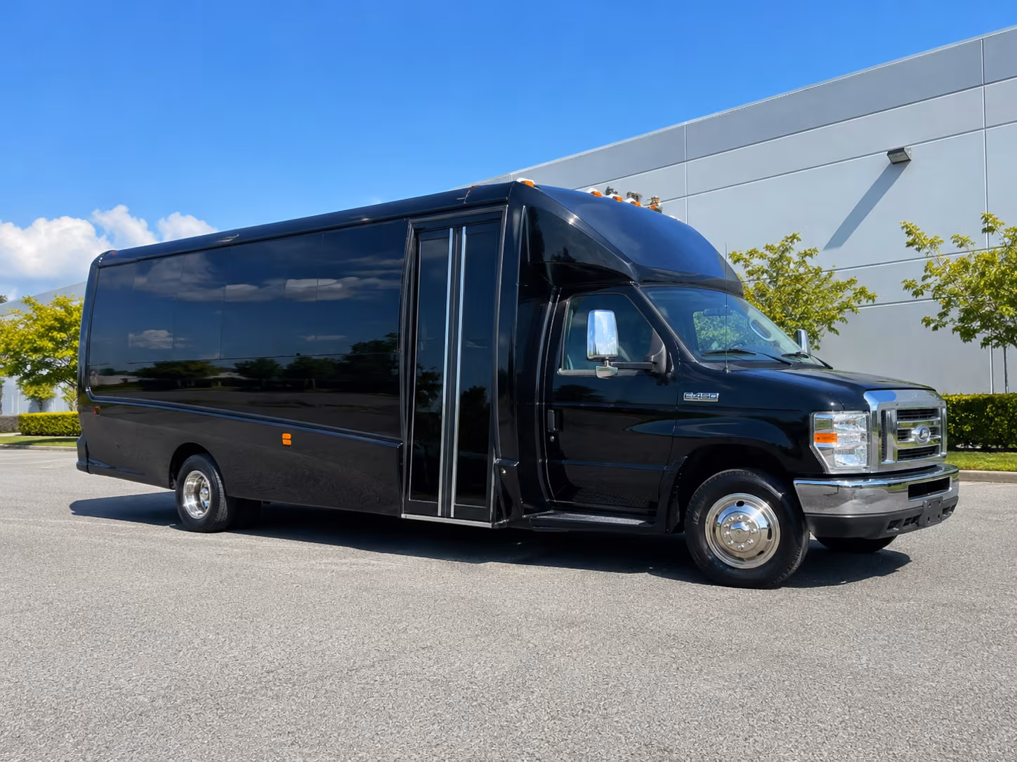 find your newport news new year s eve party bus